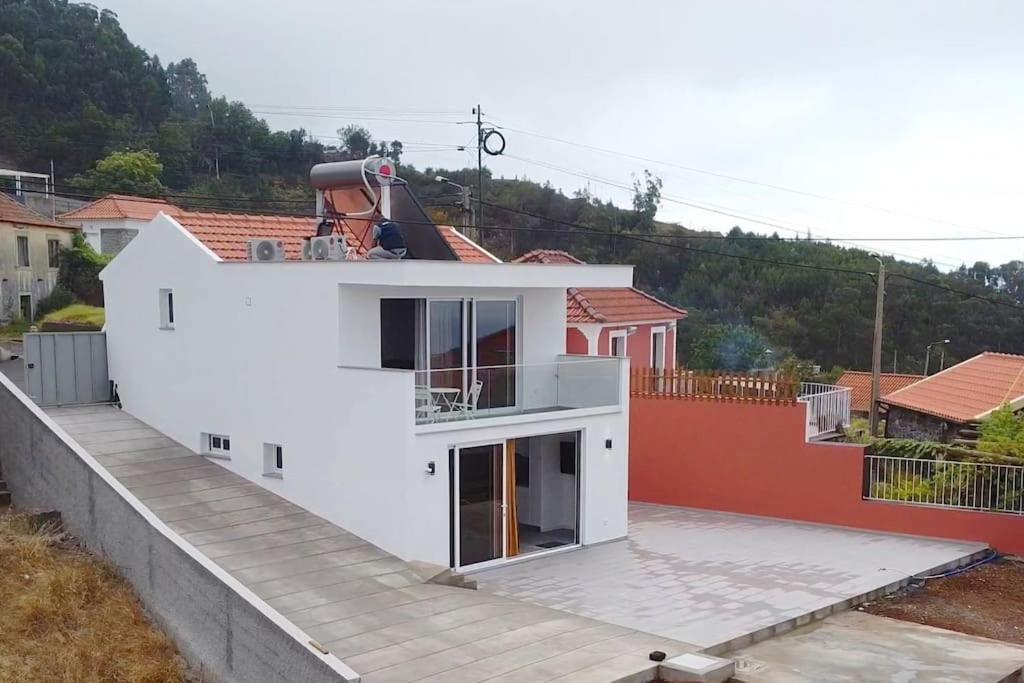 Brand New Private Modern Apartment With Patio And Sea View Calheta  Extérieur photo